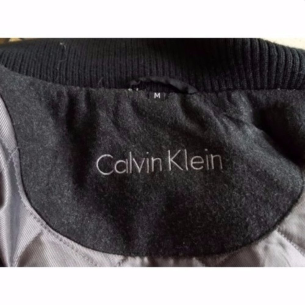 Calvin Klein 3/4 Raincoat with Zipout Liner - Picture 4 of 4